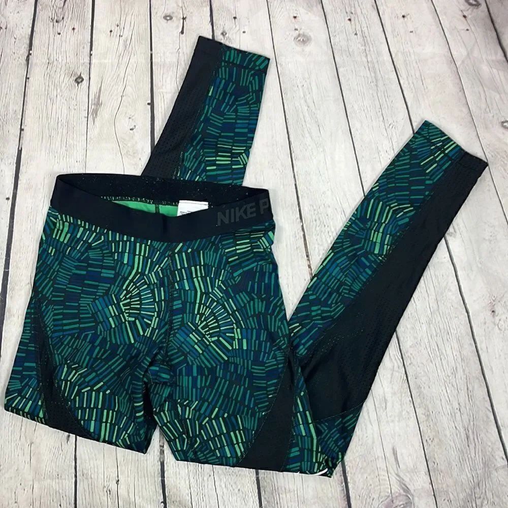 Nike Pro Hypercool Tidal Multi Training Green Capri Womens Size Small